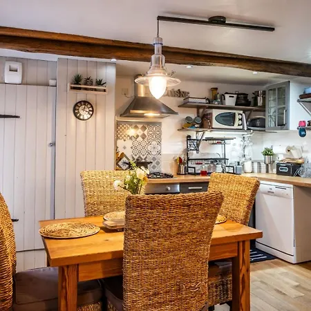 La Libellule Argentee * Le Teilleul