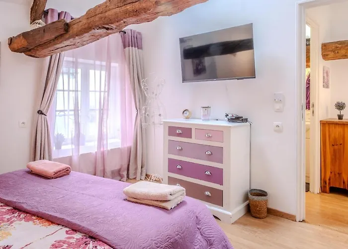 La Libellule Argentee Дом отдыха Le Teilleul